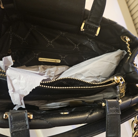 Steve Madden purse. - Picture 3 of 3